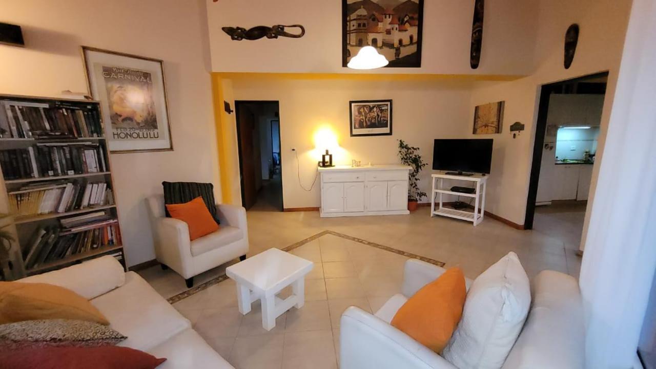 Апартаменты El Patio Del Aromo Пуэрто-Мадрин Экстерьер фото
